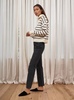 LLC21483_CREAM/NAVY Monogram Bastien Sweater