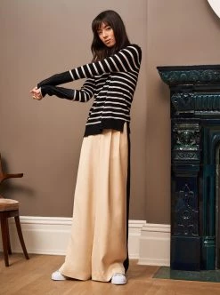 LLC21249_BLACK/CREAM AAA Lean Lines Turtleneck Knitwear