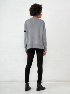 LLC21058_GREY/BLACK Varsity Sweater Knitwear