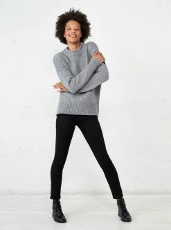 LLC21058_GREY/BLACK Varsity Sweater Knitwear