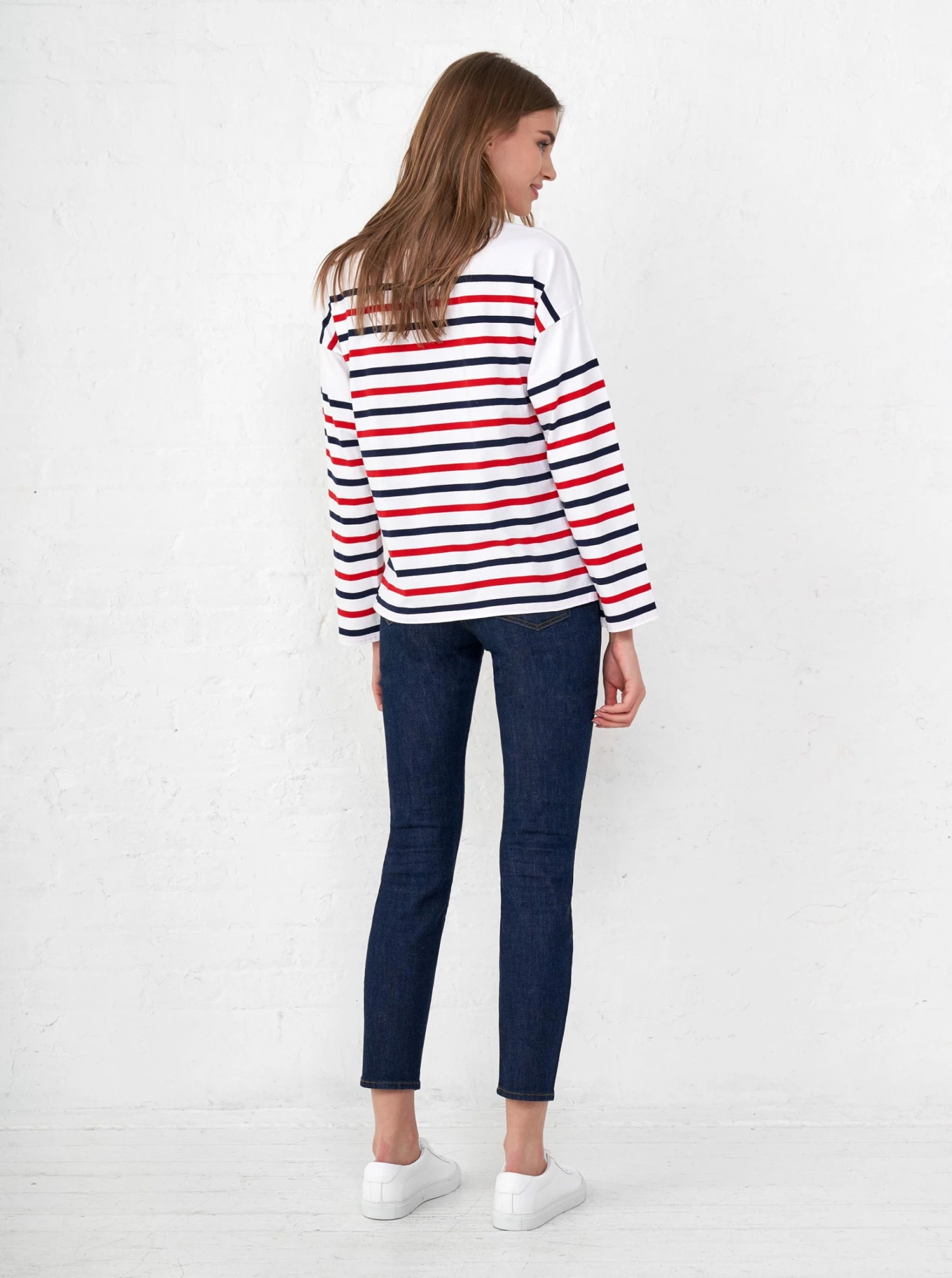 LLC21051_WHITE/BLUE/RED Charlotte Tee 8 LLC21051_WHITE/BLUE/RED Charlotte Tee