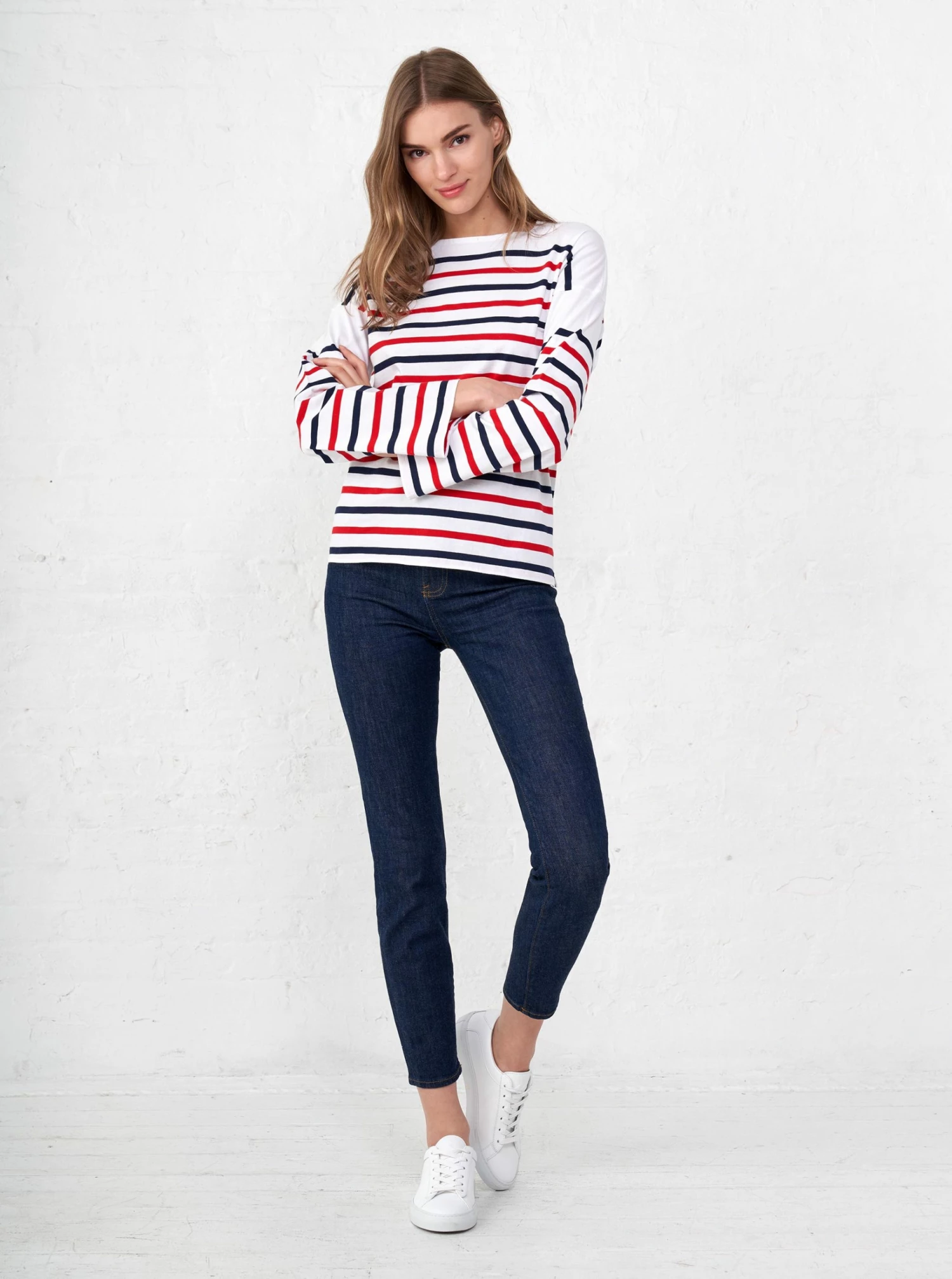 LLC21051_WHITE/BLUE/RED Charlotte Tee 5 LLC21051_WHITE/BLUE/RED Charlotte Tee