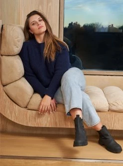 LLC21213_NAVY Toujours Sweater Monogram