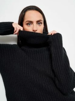 LLC21212_BLACK Monogram Toujours Turtleneck