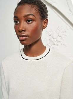 LLC21102_CREME/BLACK AAA Sweater