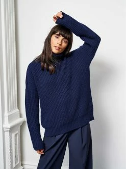 LLC21212_NAVY Toujours Turtleneck