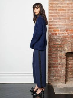 LLC21212_NAVY Toujours Turtleneck