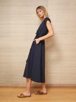 LLC23046_MIDNIGHT Andie Dress Dresses