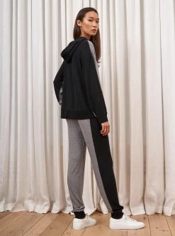 LLC21443_HEATHER GREY/BLACK Avant Hoodie Tops