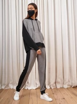 LLC21443_HEATHER GREY/BLACK Avant Hoodie Tops