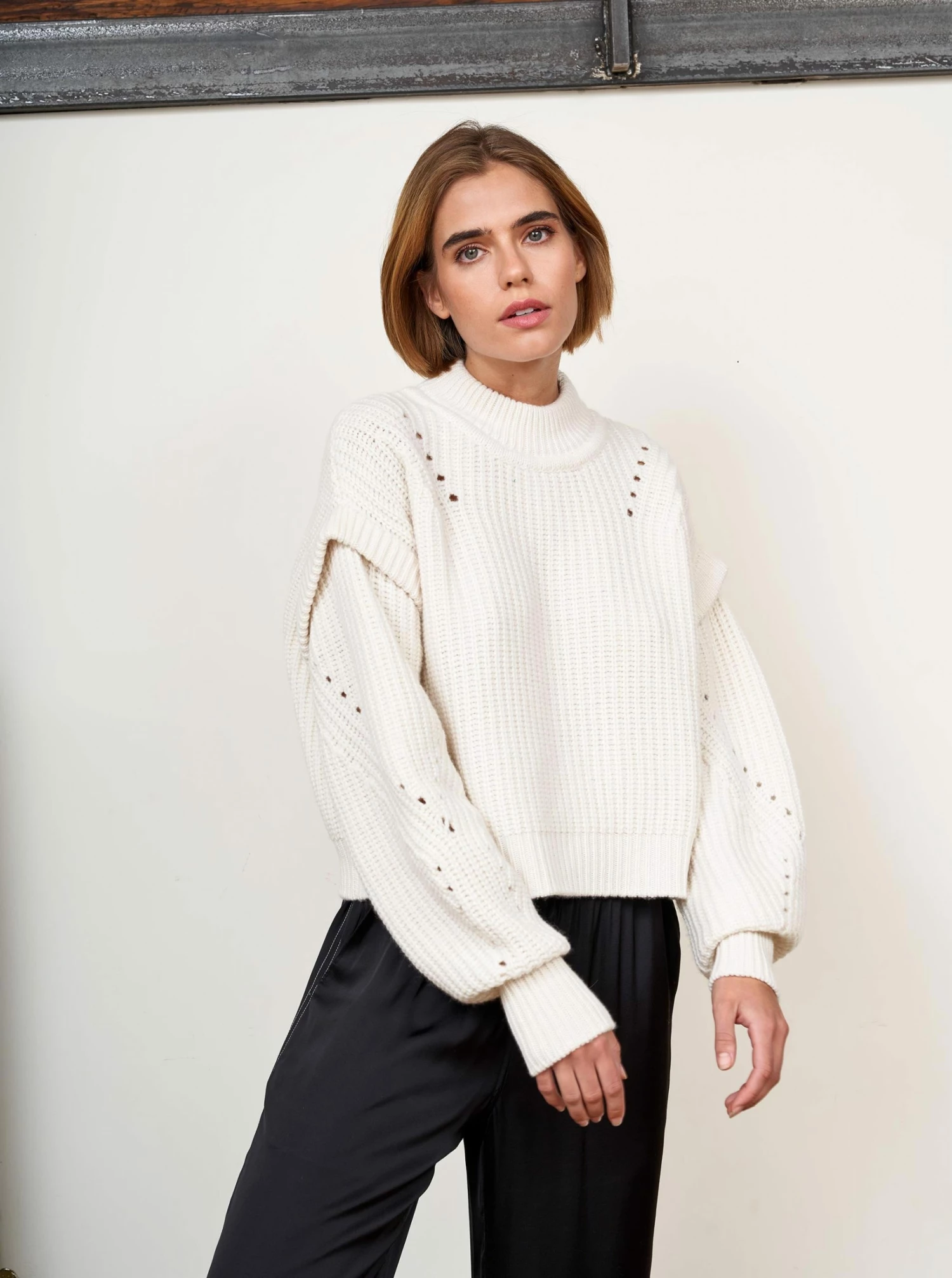 LLC21632_CREAM Balthazar Sweater 4 LLC21632_CREAM Balthazar Sweater