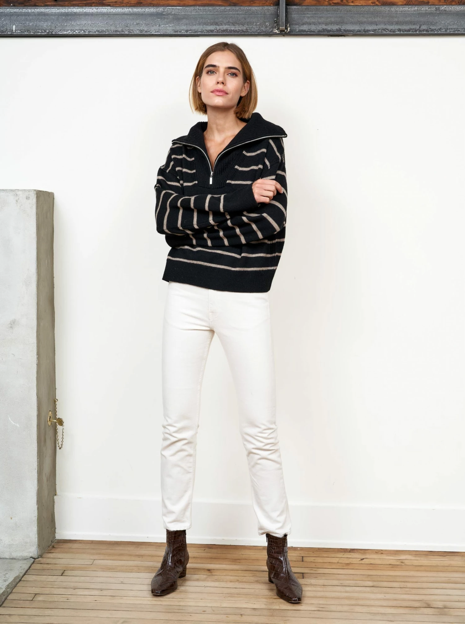 LLC21483_BLACK/TAN Bastien Sweater Monogram 6 LLC21483_BLACK/TAN Bastien Sweater Monogram