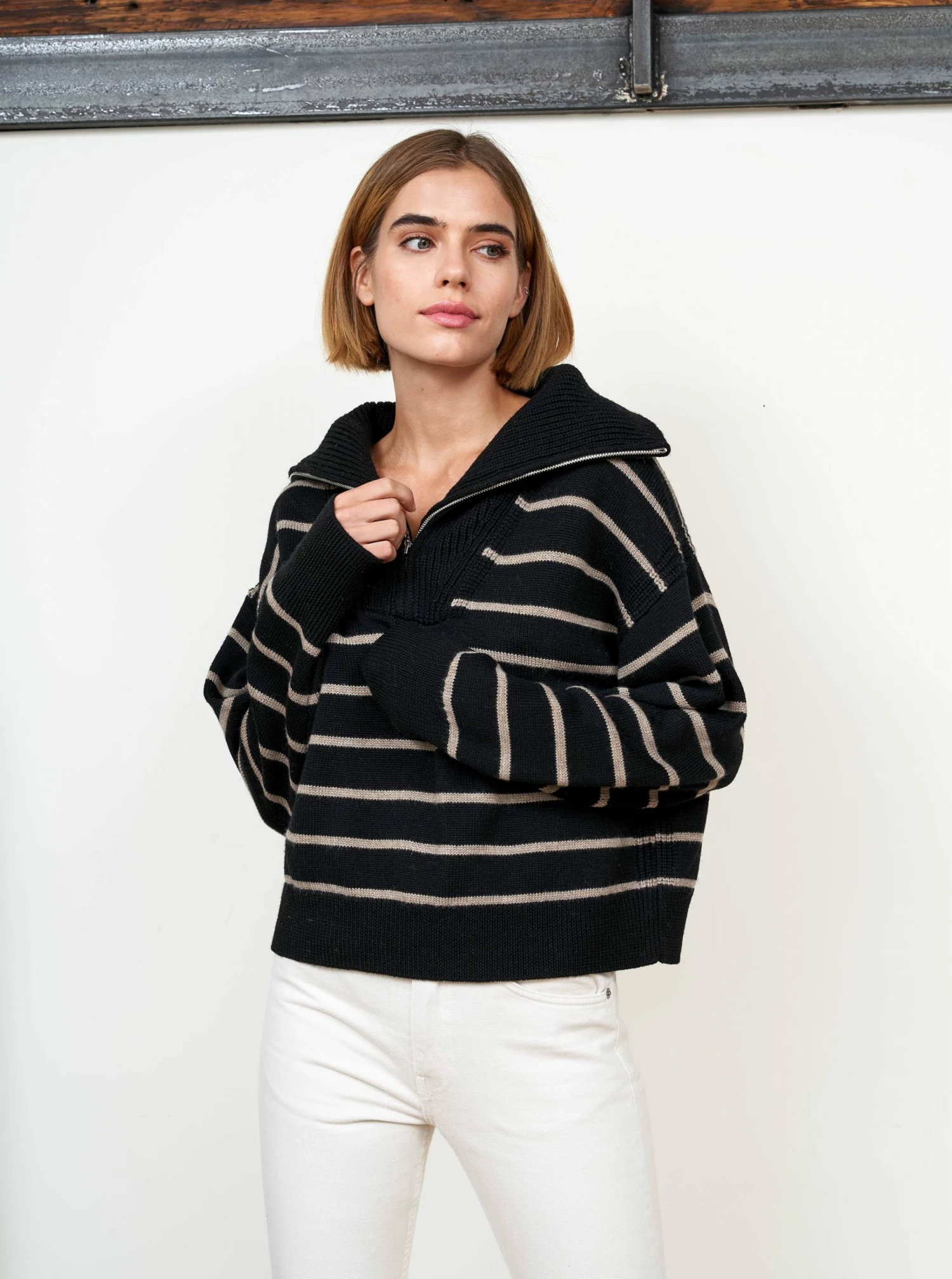 LLC21483_BLACK/TAN Bastien Sweater Monogram 4 LLC21483_BLACK/TAN Bastien Sweater Monogram