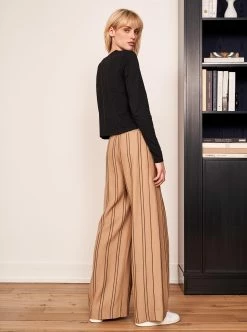 LLC21507_BLACK Tees Davie Tee