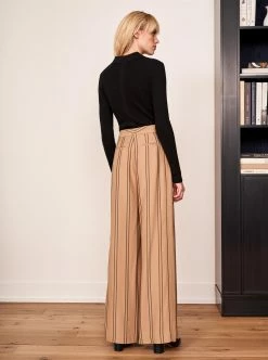 LLC21472_BLACK Fine Line Polo Sweater Knitwear 17 LLC21472_BLACK Fine Line Polo Sweater Knitwear