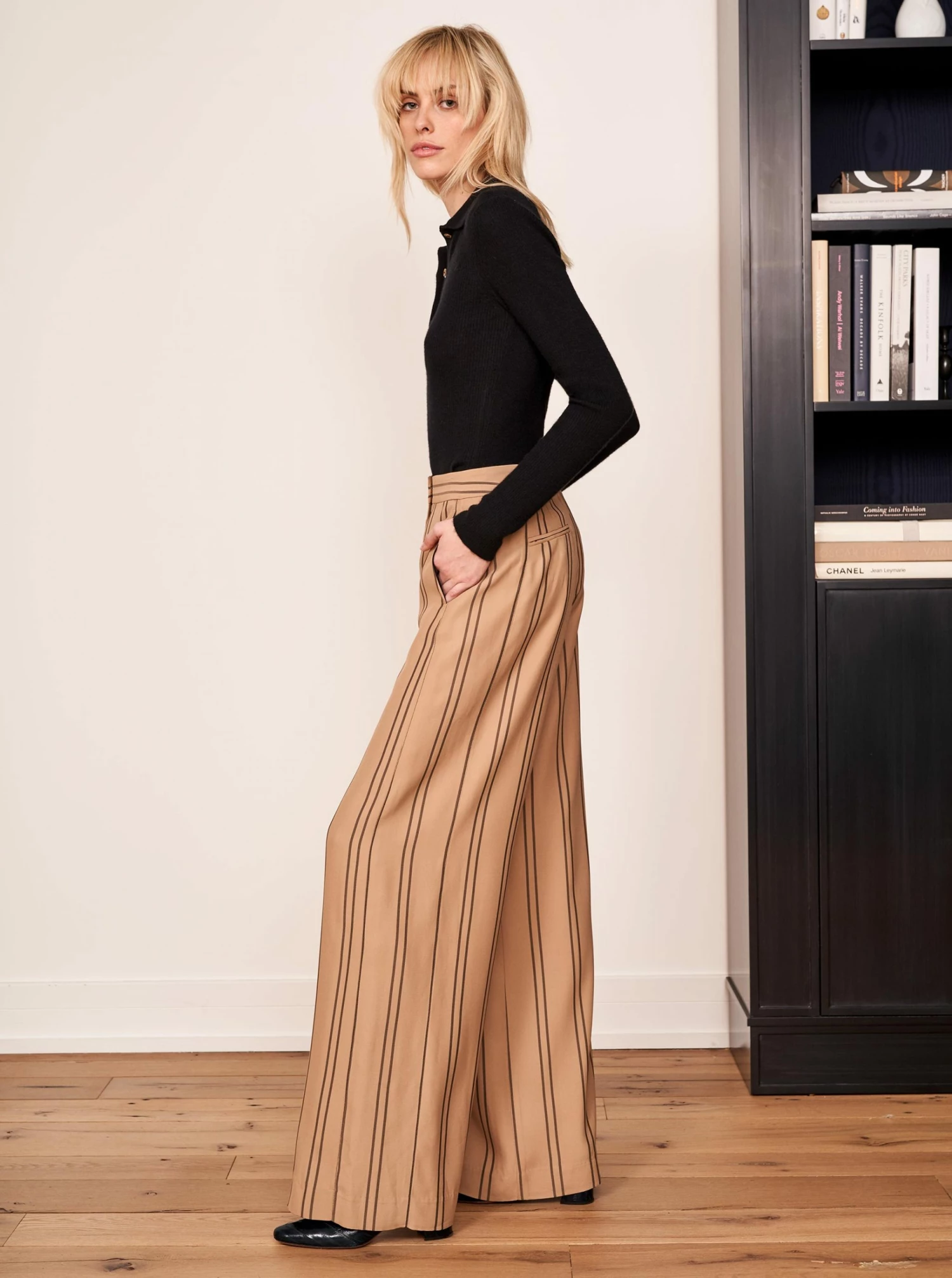 LLC21472_BLACK Fine Line Polo Sweater Knitwear 9 LLC21472_BLACK Fine Line Polo Sweater Knitwear