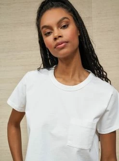 LLC21702_WHITE Henry Tee Tees