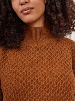 LLC21544_RUSTY BROWN Honeycomb Mini Mockneck
