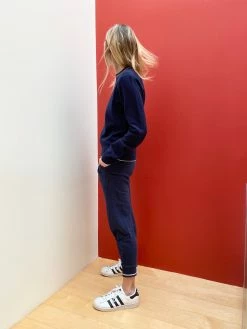 LLC21246_NAVY Neat Sweater