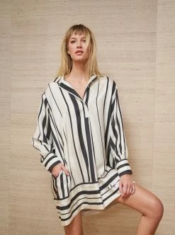 LLC13373_IVORY/BLACK Dresses Isla Dress