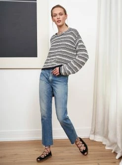 LLC21566_IVORY/NAVY Knitwear Jeanne Sweater 13 LLC21566_IVORY/NAVY Knitwear Jeanne Sweater
