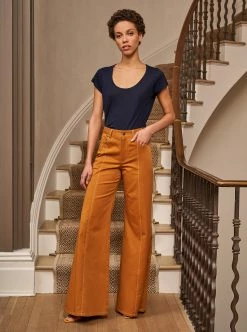 LLC21294_NAVY Jimmy Tee