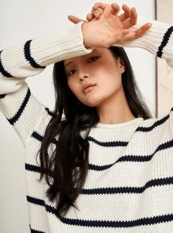 LLC21524_ CREAM/NAVY Monogram Marina Sweater