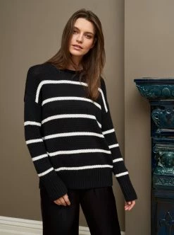 LLC21524_BLACK/CREAM Marina Sweater Monogram