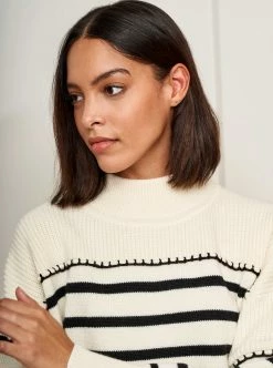 LLC21455_CREAM/BLACK Knitwear Marine Sweater