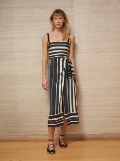 LLC13355_BLACK/IVORY Mia Dress Dresses