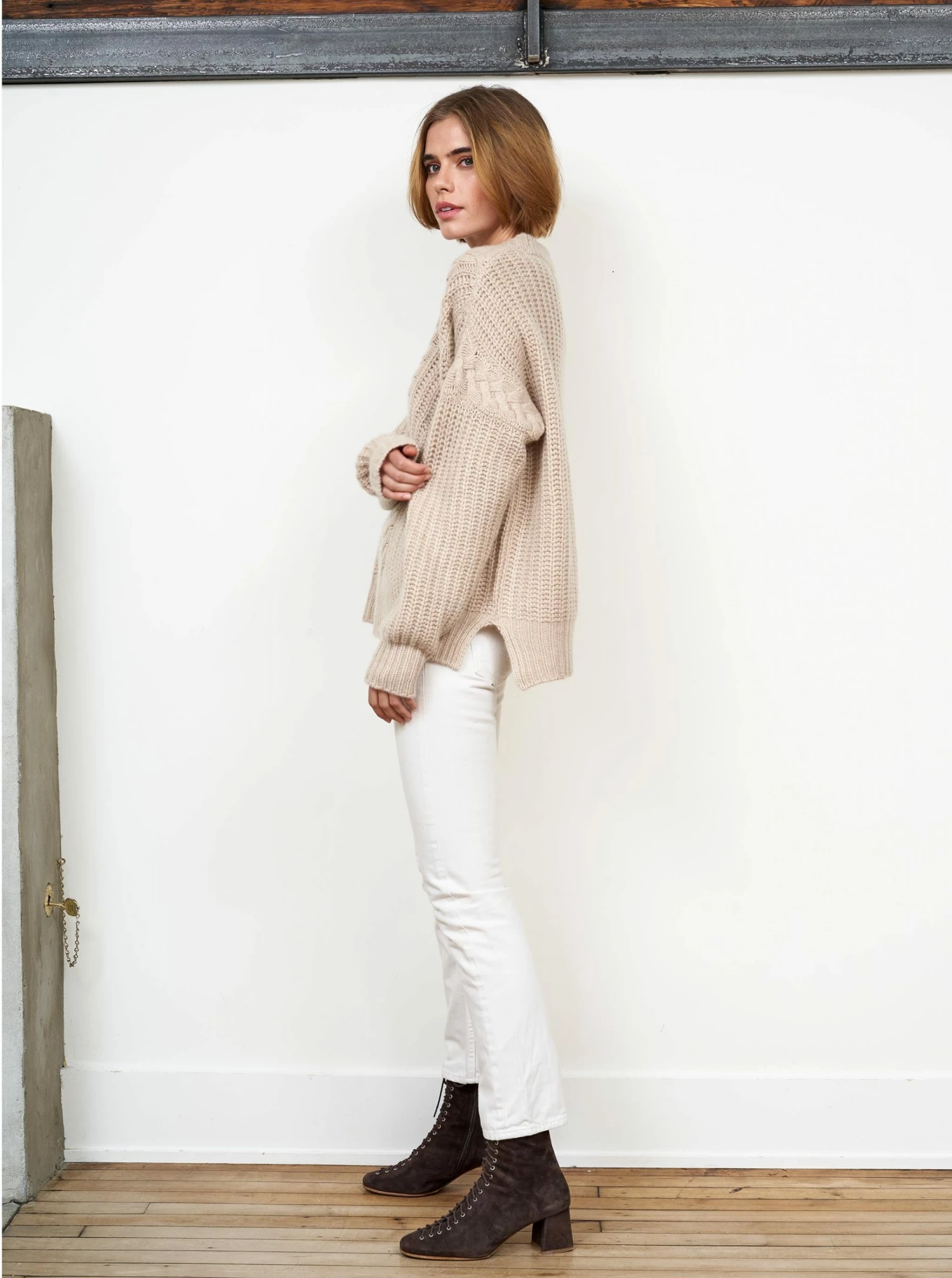 LLC21415_LIGHT TAN Knitwear Scotia Sweater 11 LLC21415_LIGHT TAN Knitwear Scotia Sweater