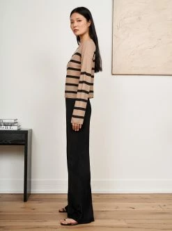 LLC21567_TAN/BLACK Serge Sweater Knitwear