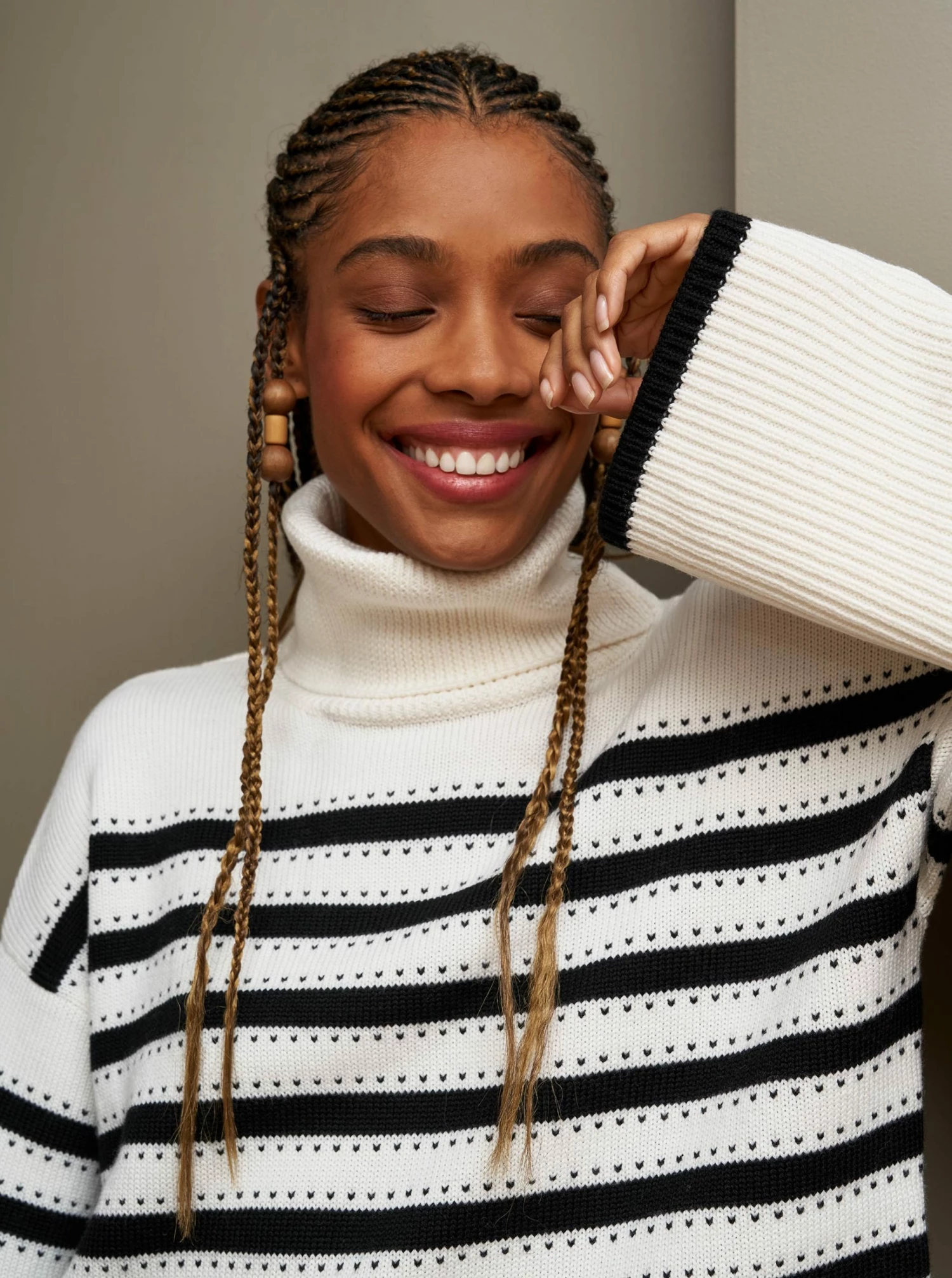 LLC21673_CREAM/BLACK Shadow Stripe Turtleneck Knitwear 4 LLC21673_CREAM/BLACK Shadow Stripe Turtleneck Knitwear