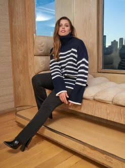 LLC21673_NAVY/CREAM Shadow Stripe Turtleneck