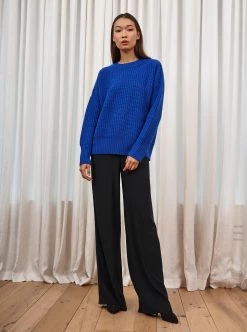 LLC21213_YK BLUE Toujours Sweater