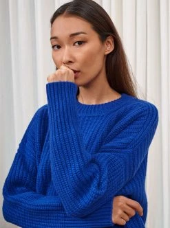 LLC21213_YK BLUE Toujours Sweater