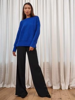 LLC21213_YK BLUE Toujours Sweater