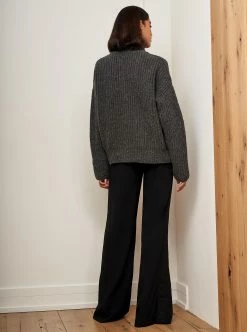 LLC21212_SPECKLED CHARCOAL Toujours Turtleneck 12 LLC21212_SPECKLED CHARCOAL Toujours Turtleneck