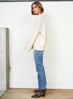 LLC21631_CREAM Val Sweater Monogram