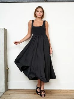 LLC13271_BLACK Dresses Villanelle Dress