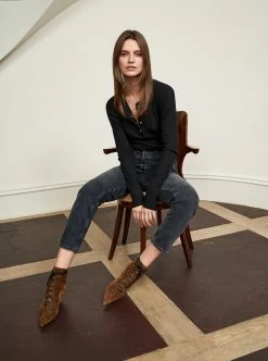 LLC21638_BLACK Tees Waffle Henley