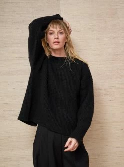 LLC21626_BLACK Monogram Waffle Sweater