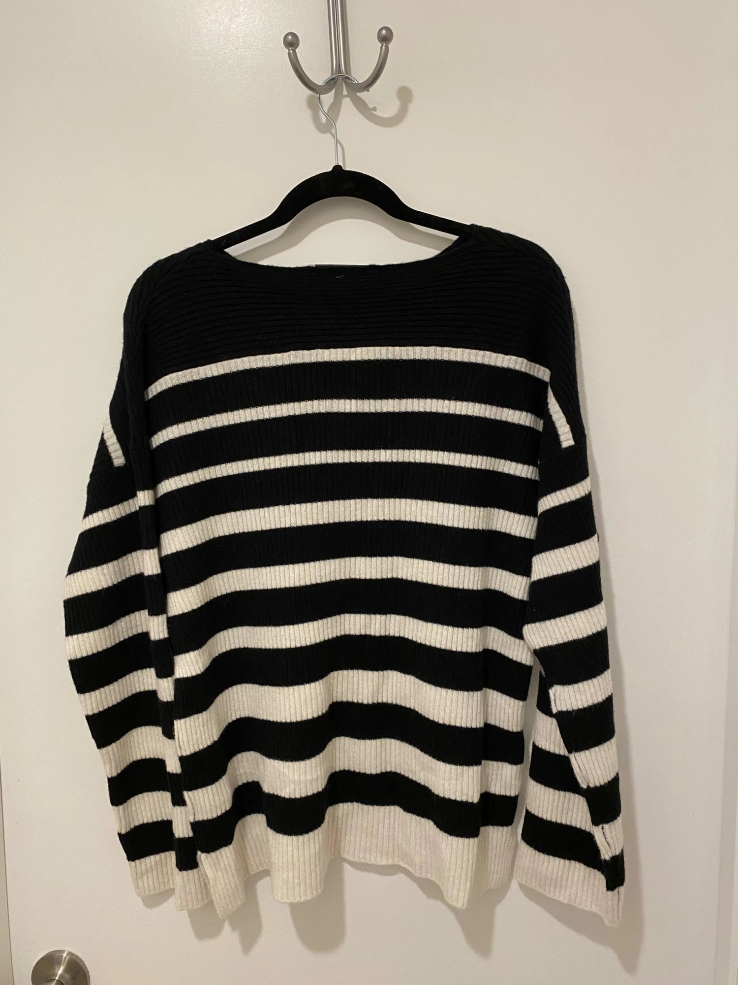 Recurate AAA Triple Stripe Sweater Re-Ligne 8 Recurate AAA Triple Stripe Sweater Re-Ligne